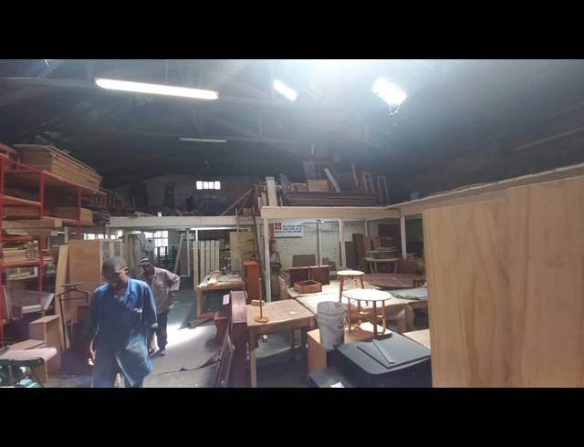 400M² WAREHOUSE FOR SALE IN FORDSBURG